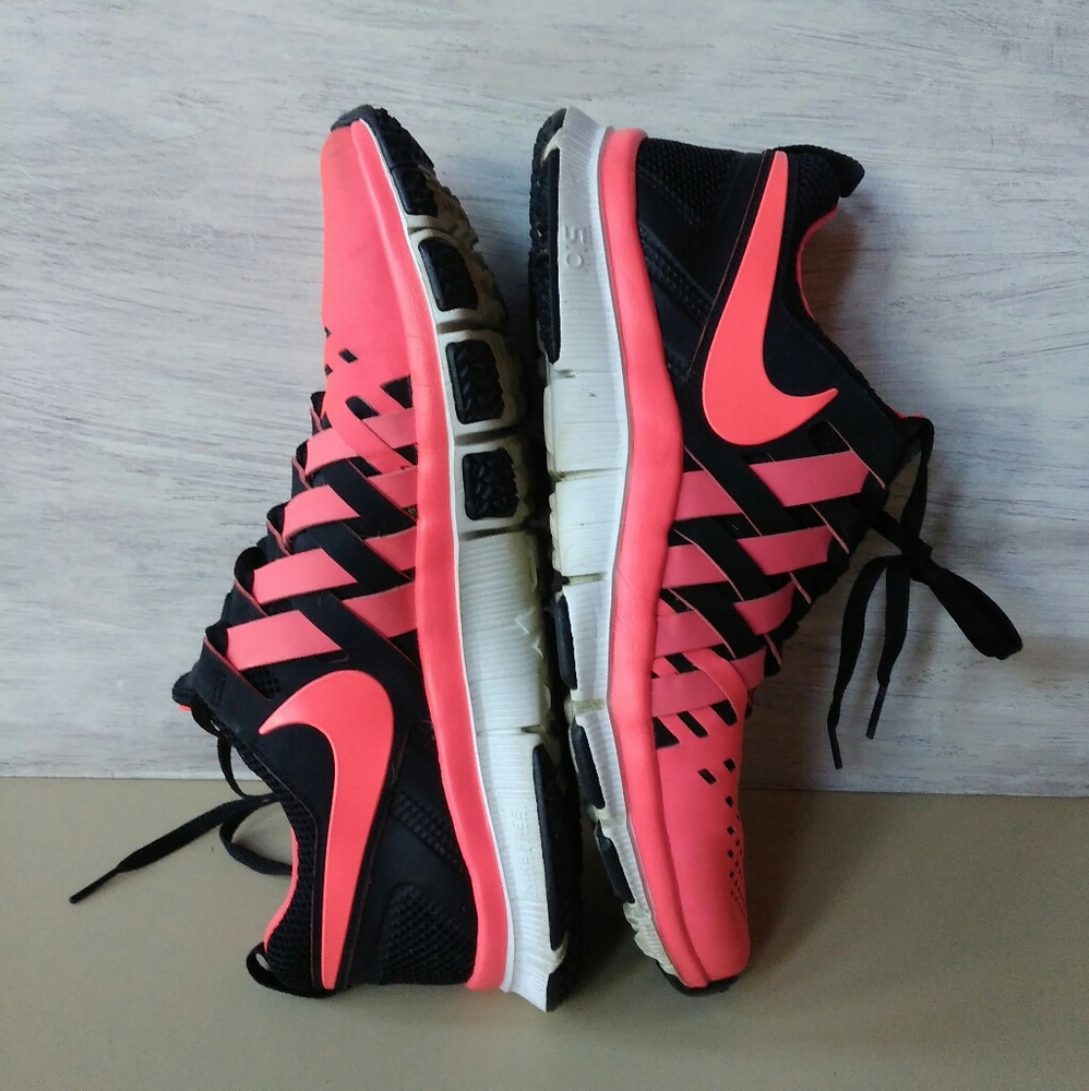Nike Free Trainer 5.0 'Black Atomic Red' - Picture 10 of 10